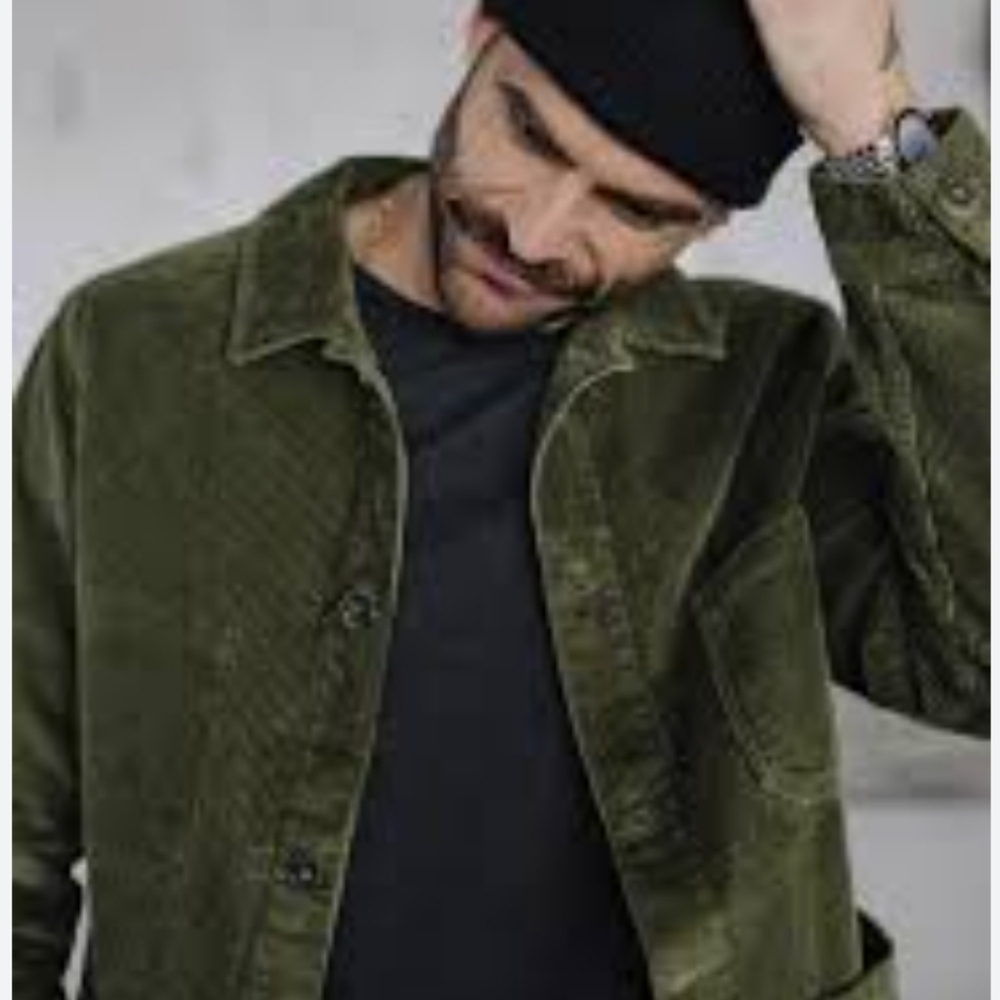 Green Lightweight Shirt Jacket with Relaxed Fit